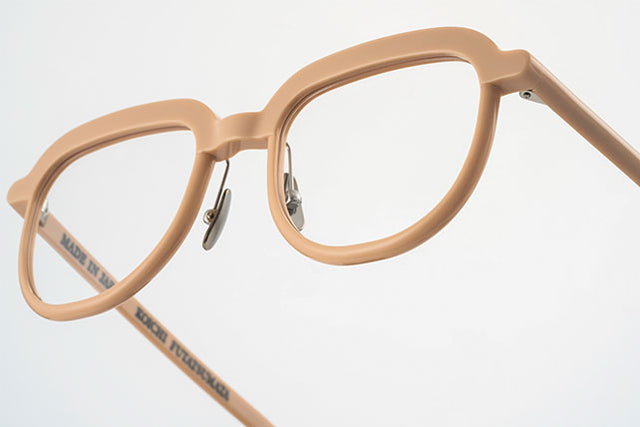 荒岡眼鏡初のオリジナルモデル『Elder_ARAOKAGANKYO』 。土に還るバイオプラスティック、「M49」に素材を一新して5月14日(土)より発売。