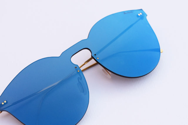 レンズがそのままサングラスに!? 女子におすすめ、新作イレステーバ。